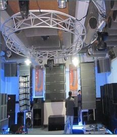 Diameter 4m  Corrosion Resistance Circle Truss , Non-toxic Arch Truss For Indoor Events